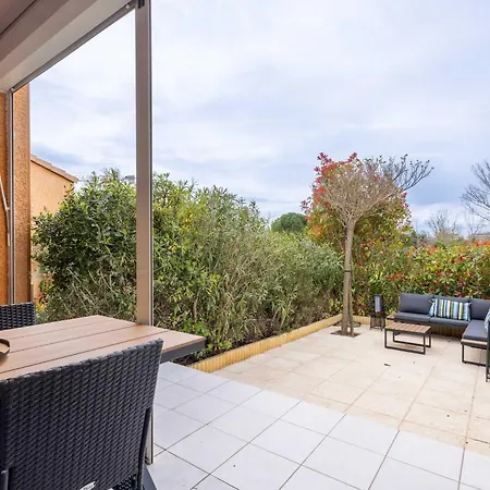 Clos Fontaine House With Garden Pool Ferienhaus *