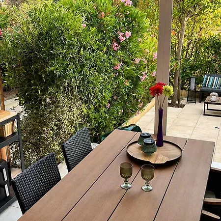 Tatil Evi Clos Fontaine House With Garden Pool